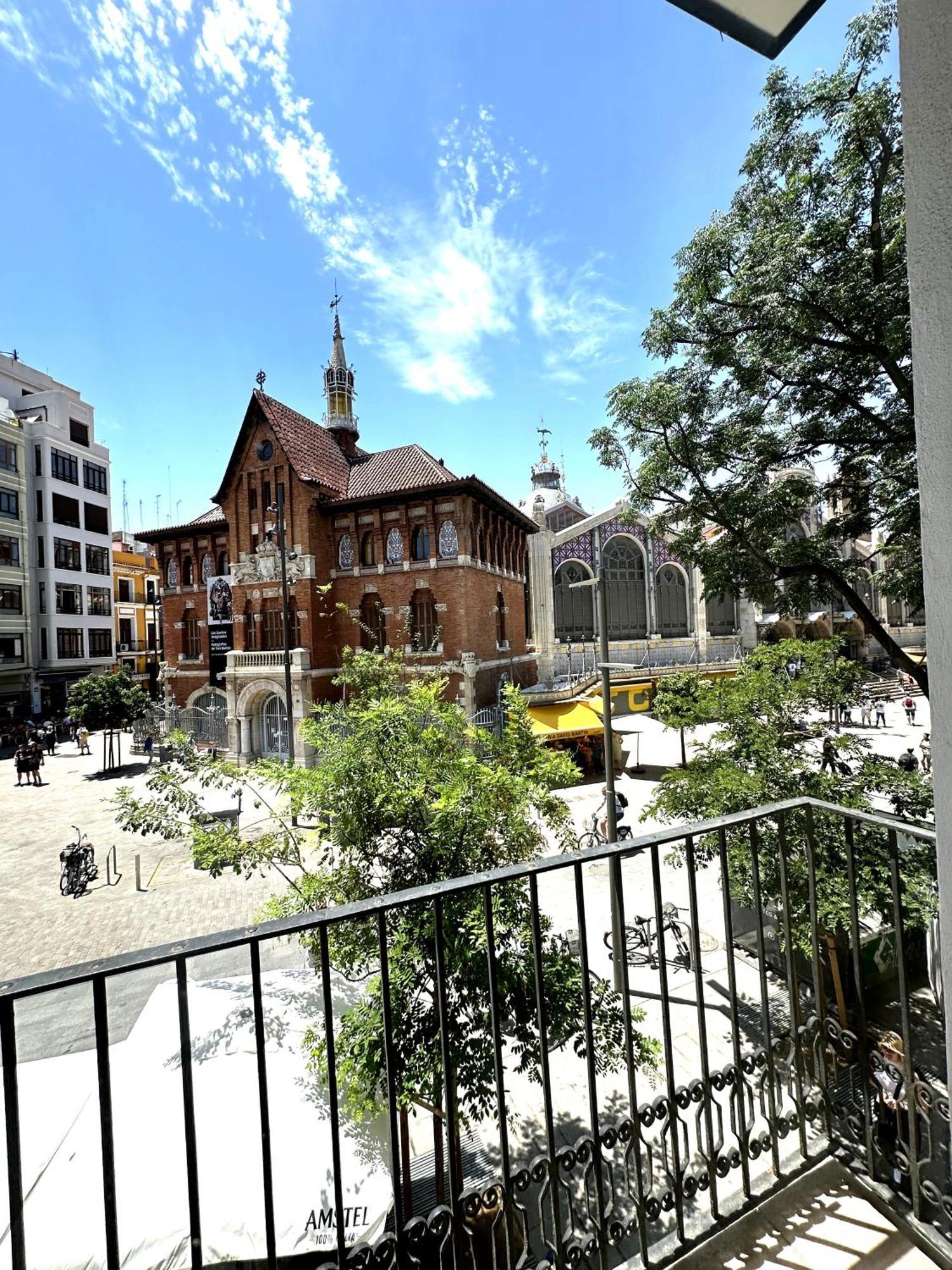 Mercado Central Suites Valencia Exteriör bild