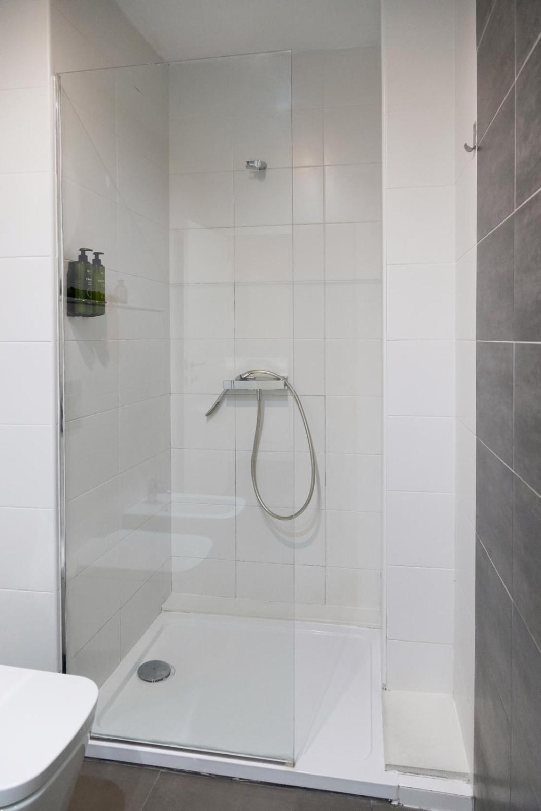 Mercado Central Suites Valencia Exteriör bild