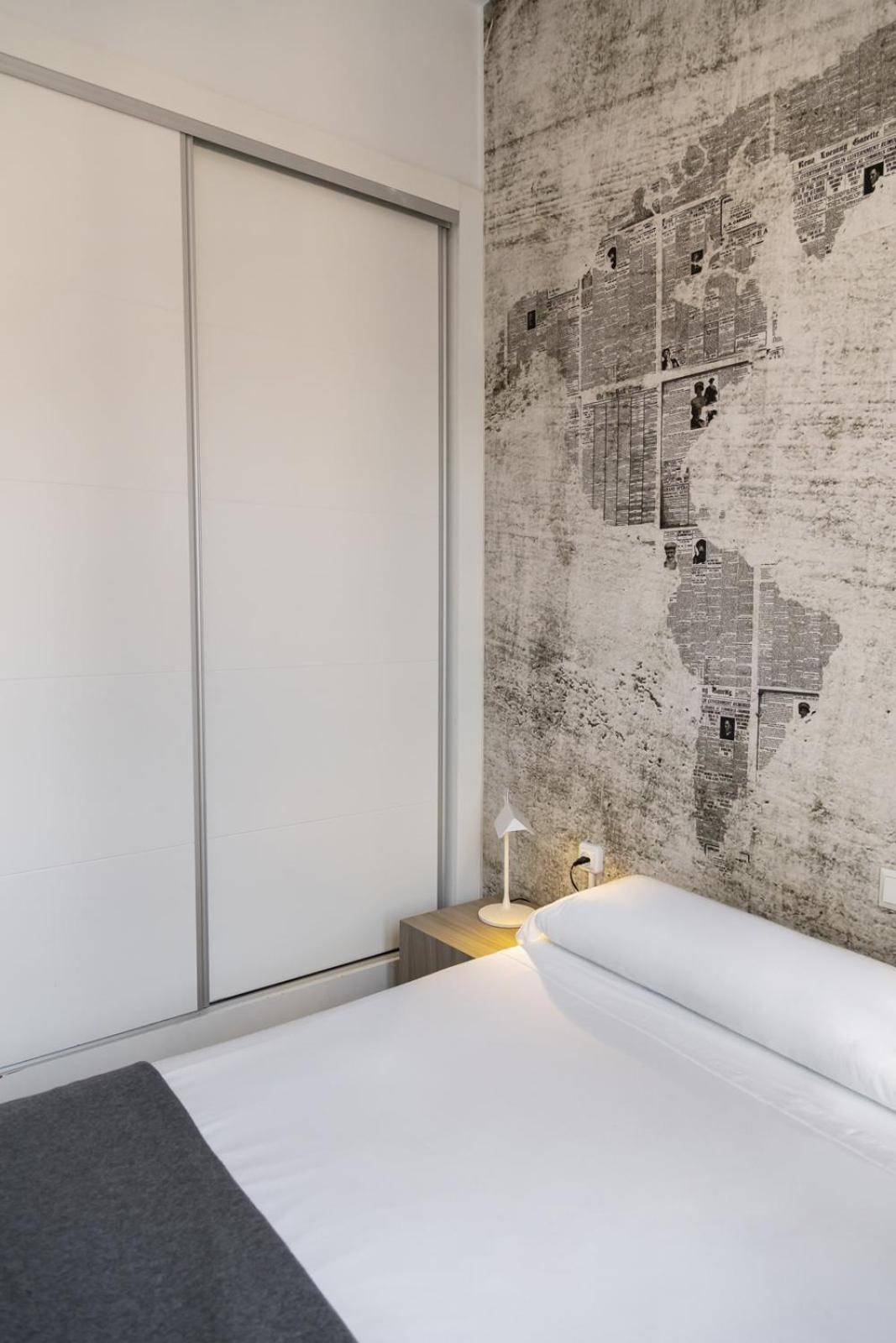 Mercado Central Suites Valencia Exteriör bild