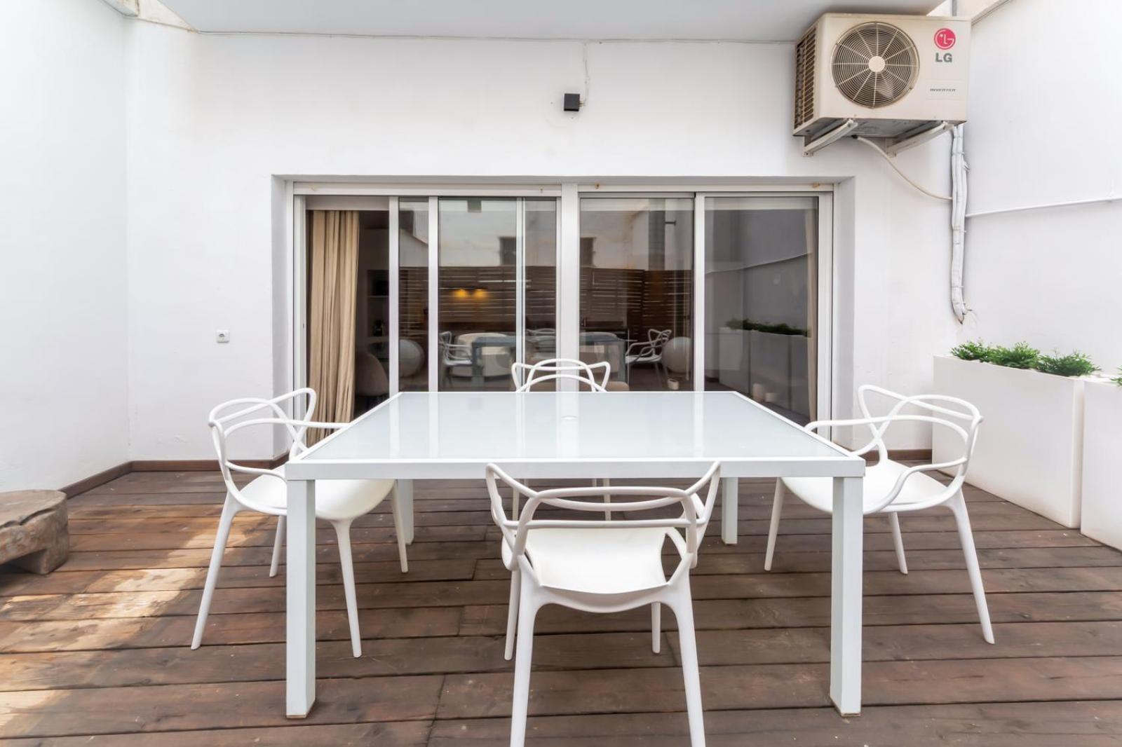 Mercado Central Suites Valencia Exteriör bild
